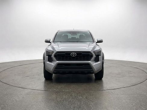 Used 2025 Kia Soul LX w/ LX Technology Package FWD image 2