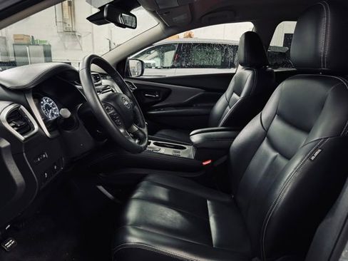 Used 2023 Nissan Murano SV w/ SV Midnight Edition Package image 17