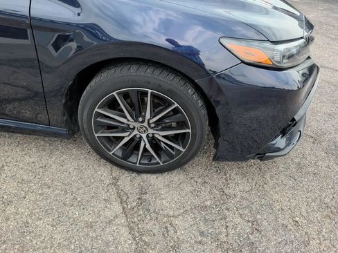 Used 2021 Toyota Camry SE FWD image 13