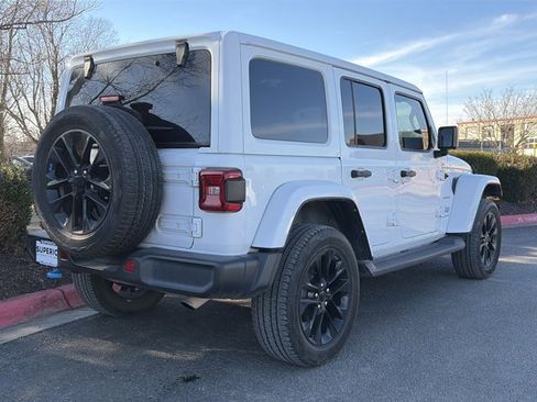 Used 2023 Jeep Wrangler Unlimited Sahara w/ Cold Weather Group image 3