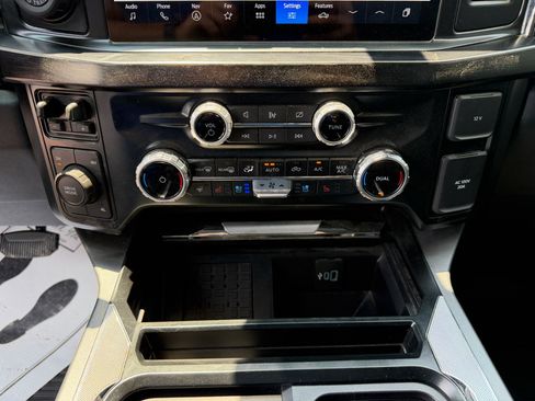Used 2023 Ford F450 Lariat w/ Lariat Ultimate Package AWD/4WD image 12