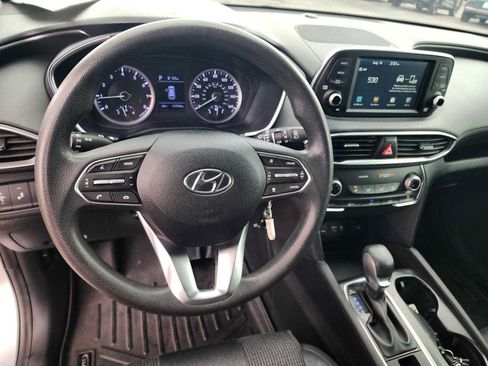 Used 2019 Hyundai Santa Fe SE FWD image 2