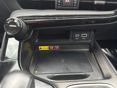 Used 2024 Lexus NX 250 FWD image 26