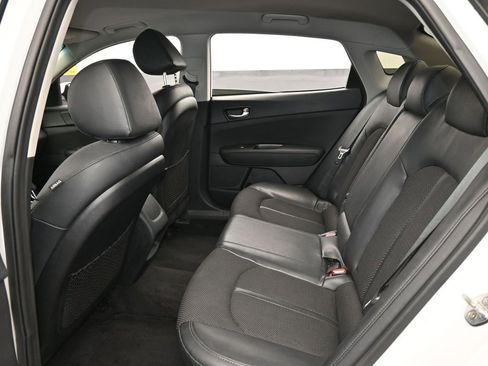 Used 2020 Kia Optima S image 33