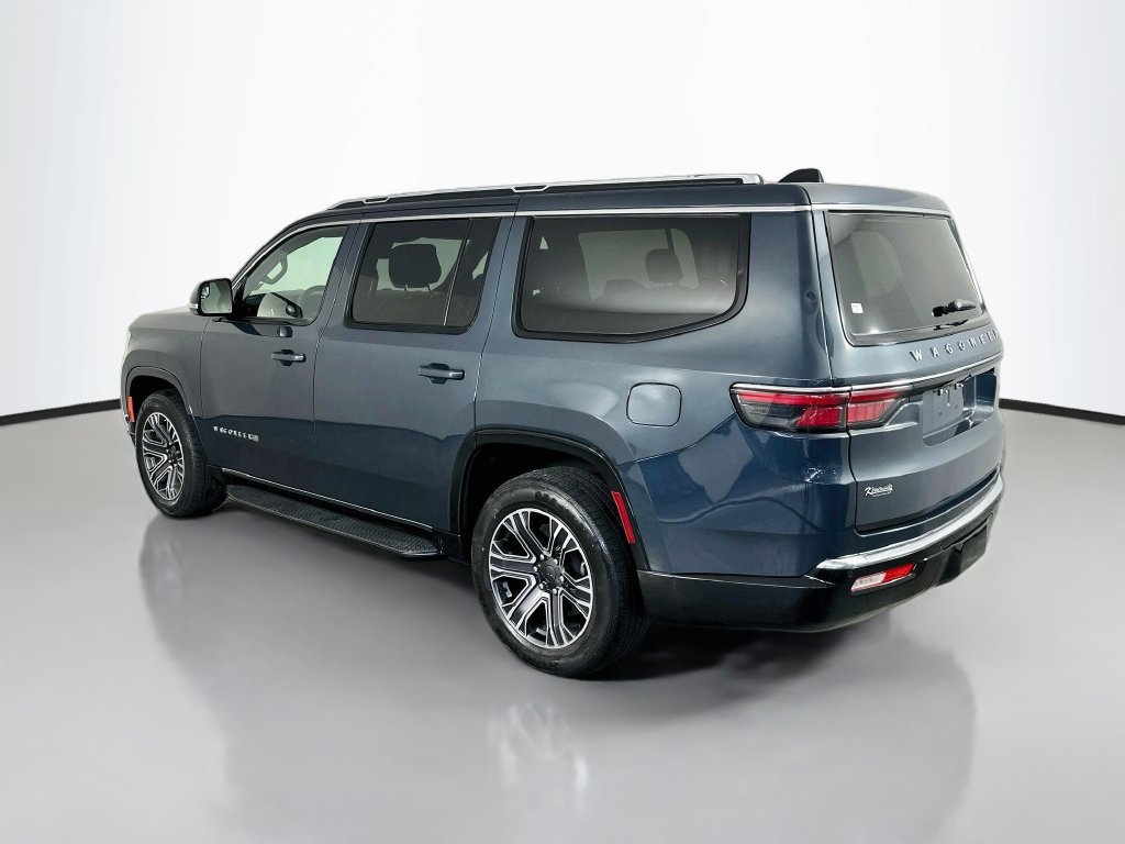Used 2024 Jeep Wagoneer Series II w/ Flexible Seating Group AWD/4WD image 5