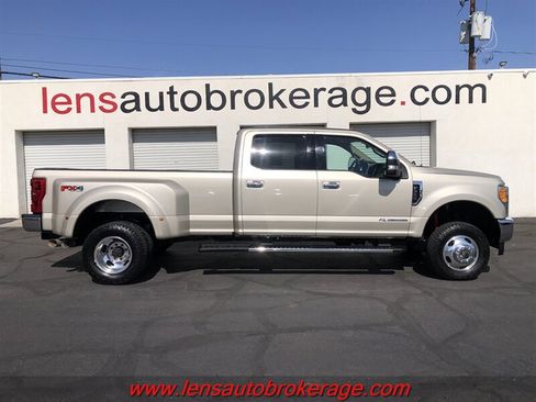 Used 2017 Ford F350 Lariat w/ Chrome Package AWD/4WD image 1