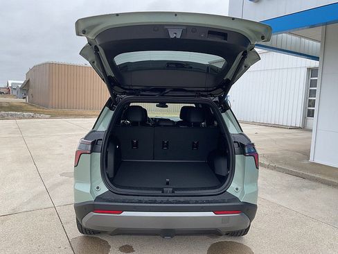 New 2026 Chevrolet Equinox LT w/ Convenience Package II image 24