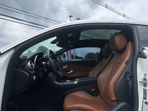 Used 2018 Mercedes-Benz C 300 Coupe image 11