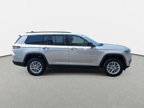 New 2026 Jeep Grand Cherokee L Laredo AWD/4WD image 4