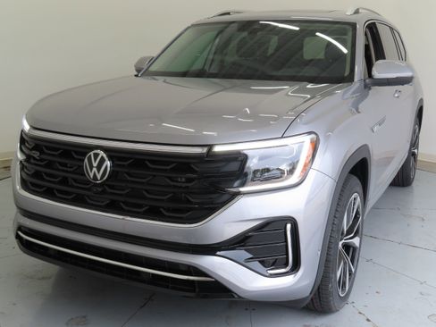 New 2026 Volkswagen Atlas SEL Premium R-Line AWD/4WD image 9
