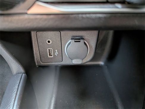 Used 2022 Nissan Kicks S image 17