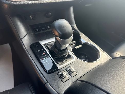 Certified 2016 Toyota Highlander XLE AWD/4WD image 16