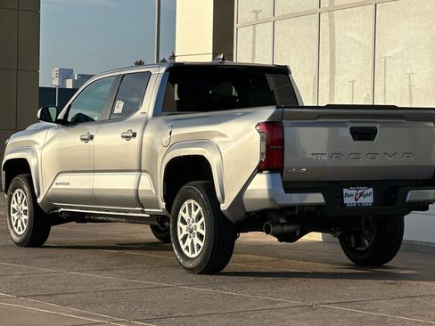 New 2026 Toyota Tacoma SR5 image 6