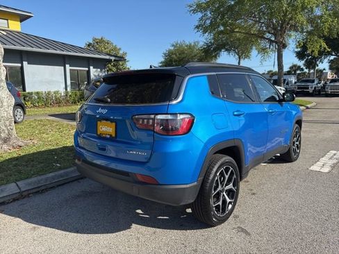 Used 2025 Jeep Compass Limited AWD/4WD image 7
