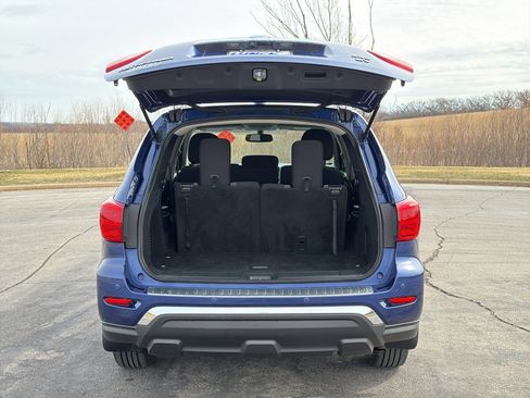 Used 2019 Nissan Pathfinder SV image 38