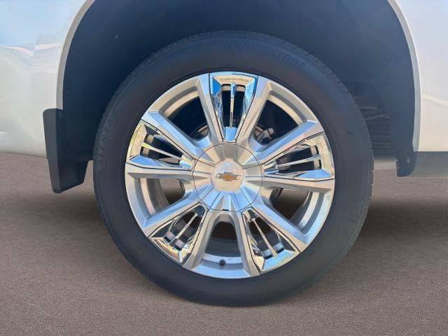 Used 2025 Chevrolet Silverado 1500 High Country w/ High Country Premium Package AWD/4WD image 4