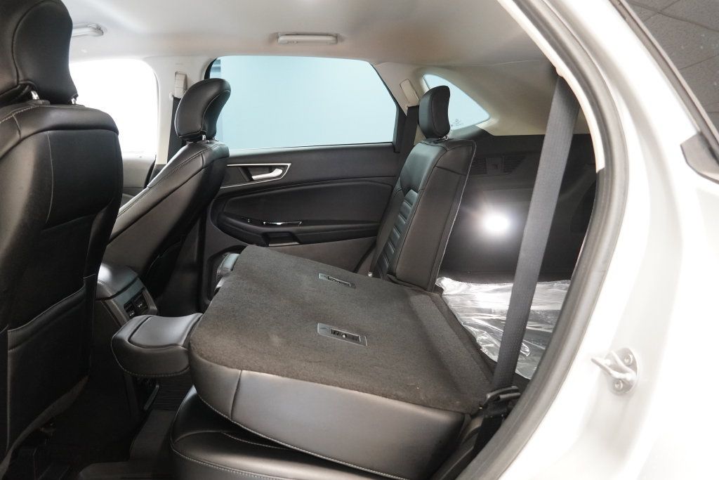 Used 2019 Ford Edge SEL w/ Equipment Group 201A AWD/4WD image 27