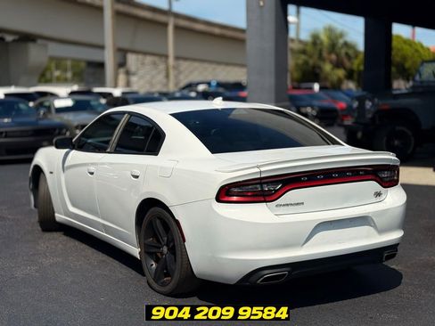 Used 2016 Dodge Charger R/T RWD image 5