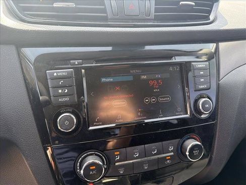 Used 2020 Nissan Rogue Sport S w/ Appearance Package FWD image 13