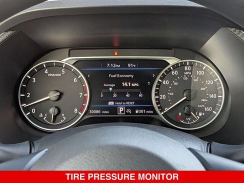 Certified 2024 Nissan Sentra SV FWD image 23