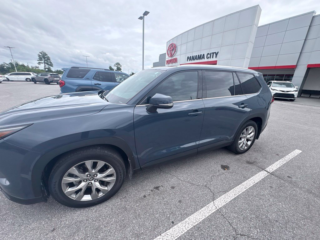 Used 2026 Toyota Grand Highlander AWD image 6