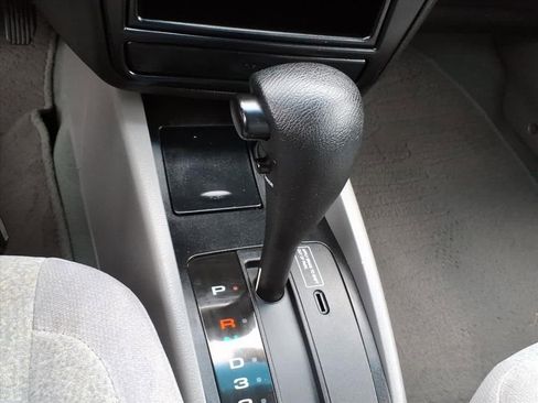 Used 2000 Daewoo Nubira SE FWD image 20