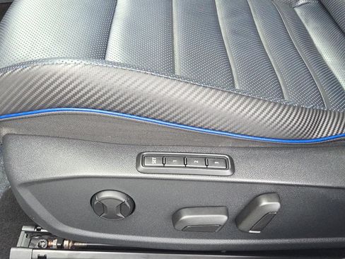 Used 2024 Volkswagen Golf R AWD/4WD image 20