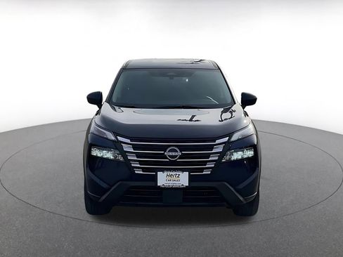 Used 2025 Nissan Rogue SV image 4