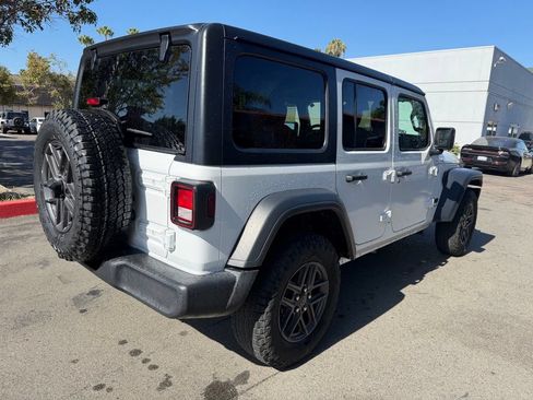 Used 2024 Jeep Wrangler Unlimited Sport AWD/4WD image 14