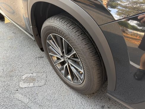 Used 2024 Lexus NX 250 FWD image 11