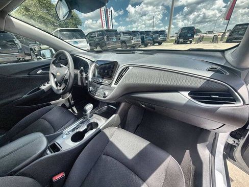 Used 2023 Chevrolet Malibu LT FWD image 28