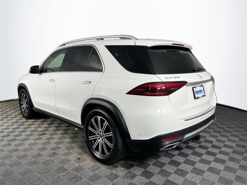 Certified 2025 Mercedes-Benz GLE 350 4MATIC image 4