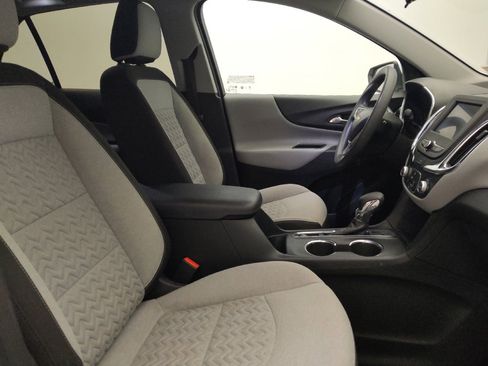 Used 2022 Chevrolet Equinox LT FWD image 21