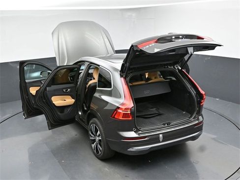 Used 2022 Volvo XC60 B5 Inscription w/ Protection Package Premier image 50