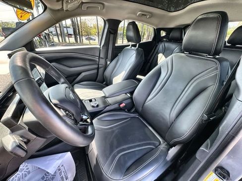 Used 2021 Ford Mustang Mach-E Premium image 19
