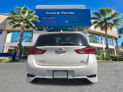 Used 2018 Toyota Corolla iM FWD image 6