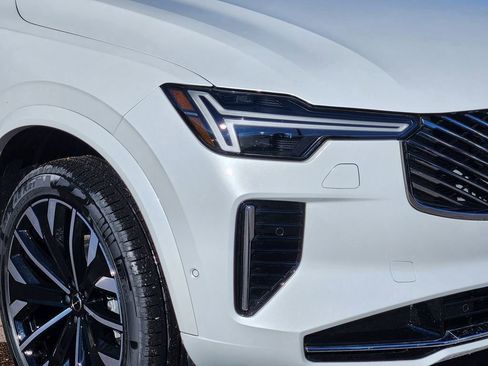 New 2026 Volvo XC90 B6 Ultra w/ Protection Package image 27
