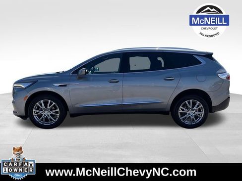 Used 2023 Buick Enclave Essence w/ Experience Buick Package AWD/4WD image 5