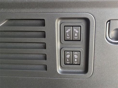 New 2026 Buick Enclave Sport Touring w/ Power Package image 13