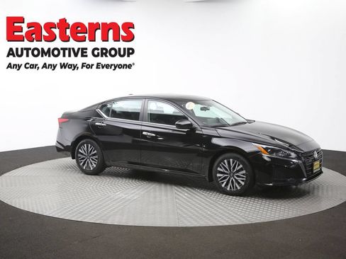 Used 2023 Nissan Altima 2.5 SV w/ SV Premium Package FWD image 49