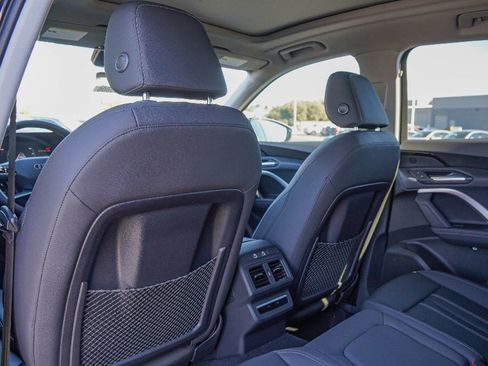 New 2025 Audi Q5 Premium image 22