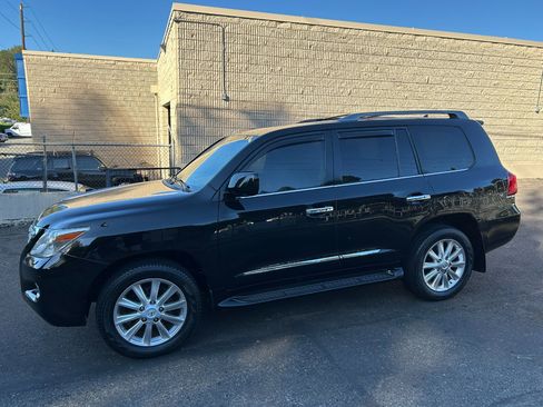 Used 2009 Lexus LX 570 4WD image 8