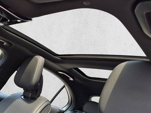 Used 2023 Mercedes-Benz C 300 4MATIC Sedan image 16