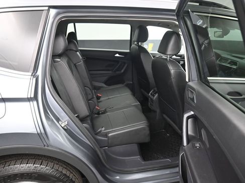 Used 2019 Volkswagen Tiguan SE image 43