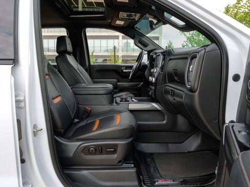Used 2021 GMC Sierra 1500 AT4 w/ AT4 Value Package AWD/4WD image 33