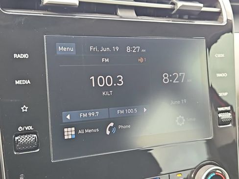 Used 2023 Hyundai Tucson SE FWD image 19