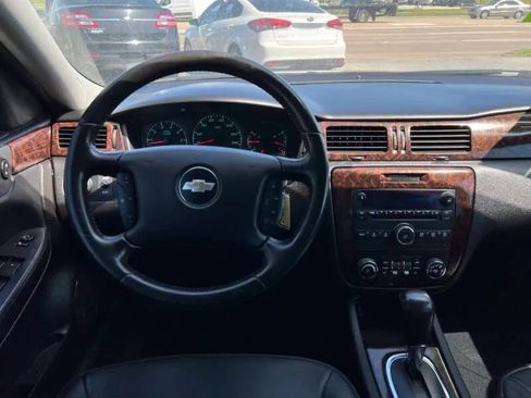 Used 2013 Chevrolet Impala LTZ image 17