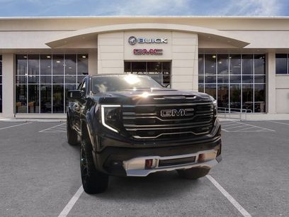 New 2025 GMC Sierra 1500 AT4 w/ Technology Package