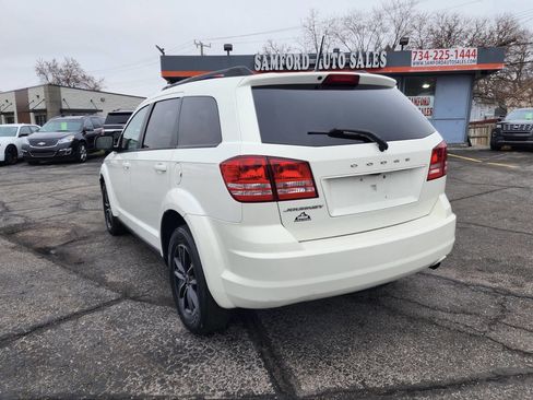 Used 2018 Dodge Journey SE w/ Blacktop Package image 10