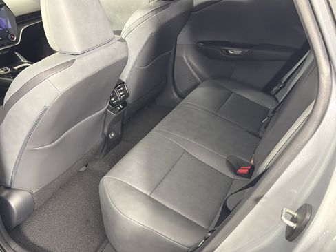 Used 2025 Lexus RZ 450e w/ Accessory Package (2T) image 19